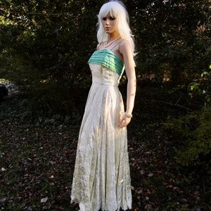 vintage 1950s ivory brocade formal w green issues, XS/S, 24 waist, circle skirt